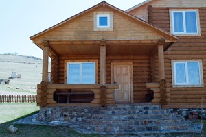 Гостевой дом с 4 спальнями и гостиной